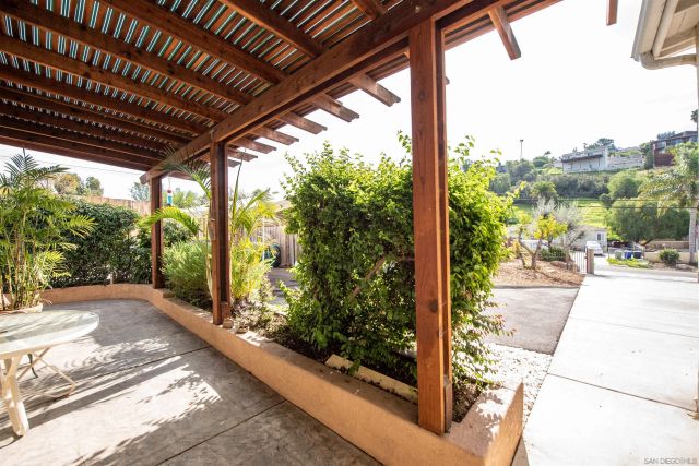 6406-08 N Radio Dr, San Diego, CA 92114