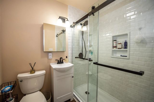 6406-08 N Radio Dr, San Diego, CA 92114