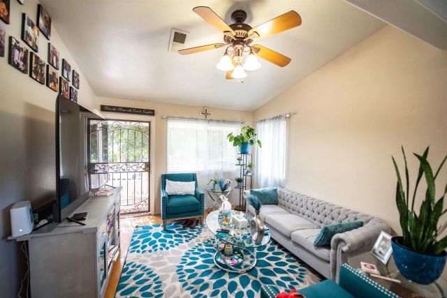 6406-08 N Radio Dr, San Diego, CA 92114