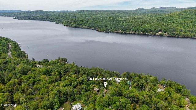 34 Lakeview Terrace, Hadley, NY 12835