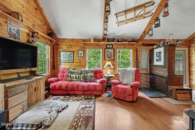 34 Lakeview Terrace, Hadley, NY 12835