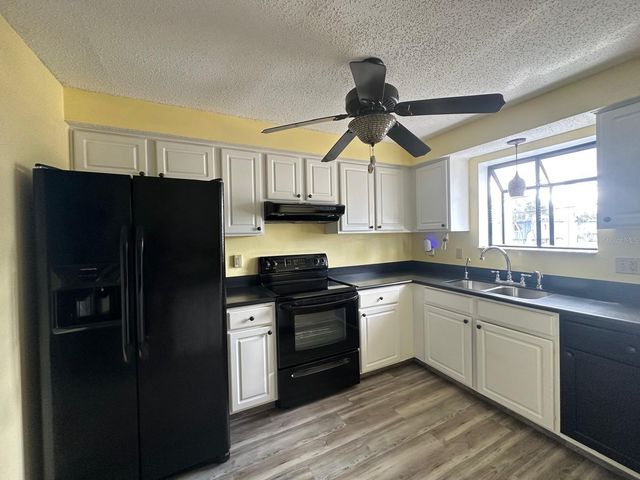 5419 SWEETWATER TERRACE CIRCLE 3-20, Tampa, FL 33634