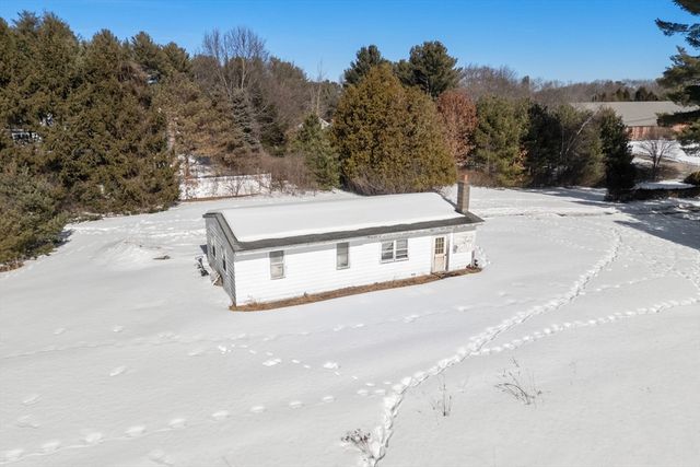 87 Landham Rd, Sudbury, MA 01776