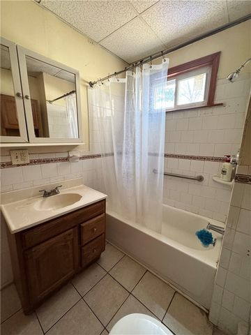 166 Bath Street, Providence, RI 02908