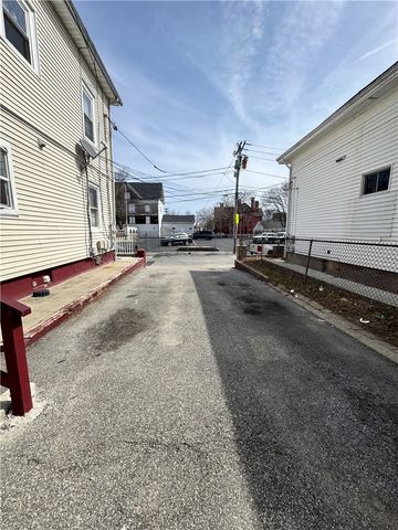 166 Bath Street, Providence, RI 02908