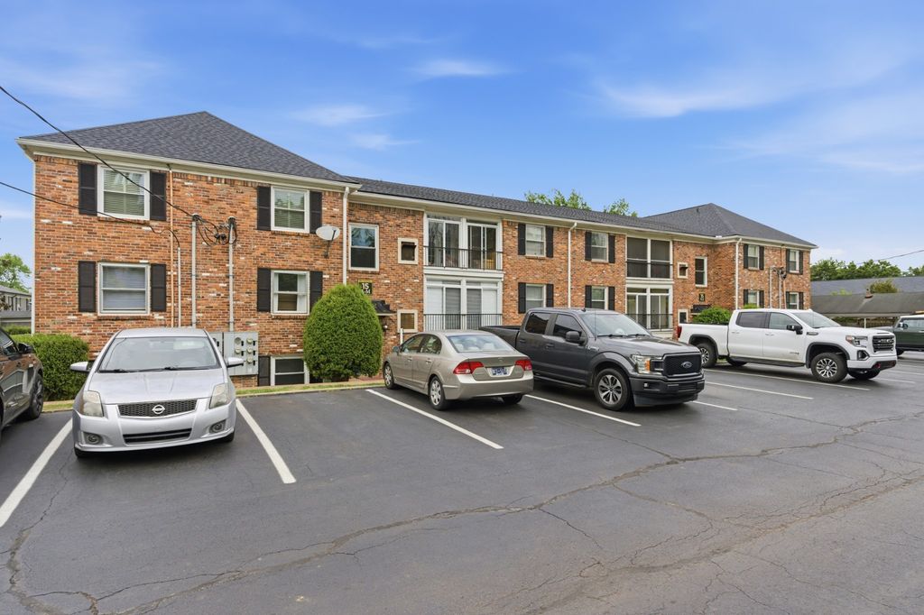 5025 Hillsboro Pike Apt 15L, Nashville, TN 37215