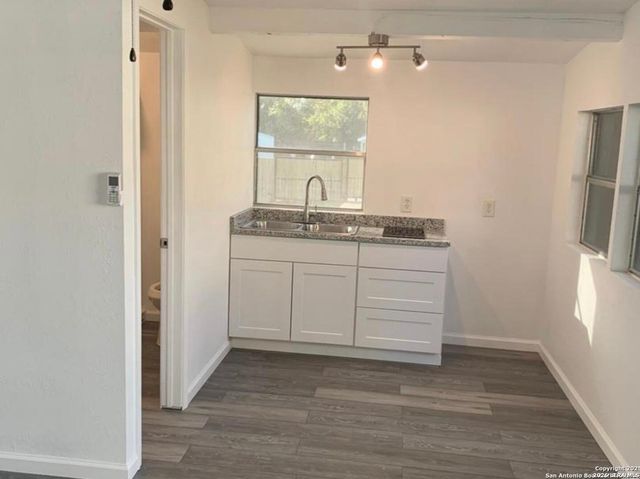 25226 Pat Pkwy, San Antonio, TX 78257