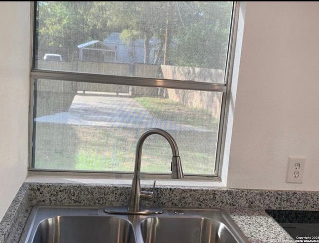 25226 Pat Pkwy, San Antonio, TX 78257
