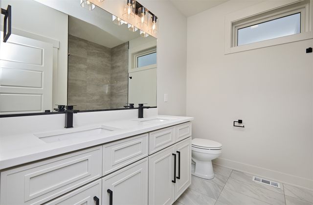 4637 179th Street, Urbandale, IA 50323