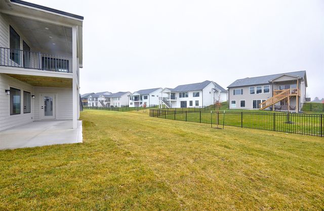 4637 179th Street, Urbandale, IA 50323