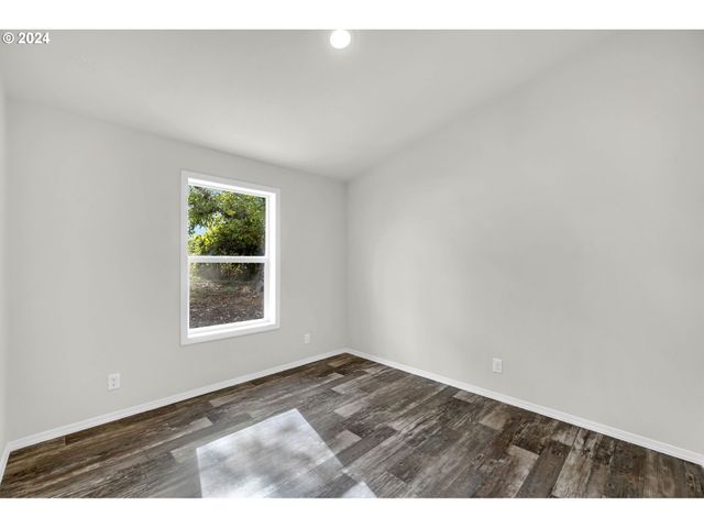 23002 Ne 58TH St, Vancouver, WA 98682
