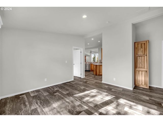 23002 Ne 58TH St, Vancouver, WA 98682