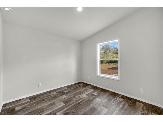 23002 Ne 58TH St, Vancouver, WA 98682