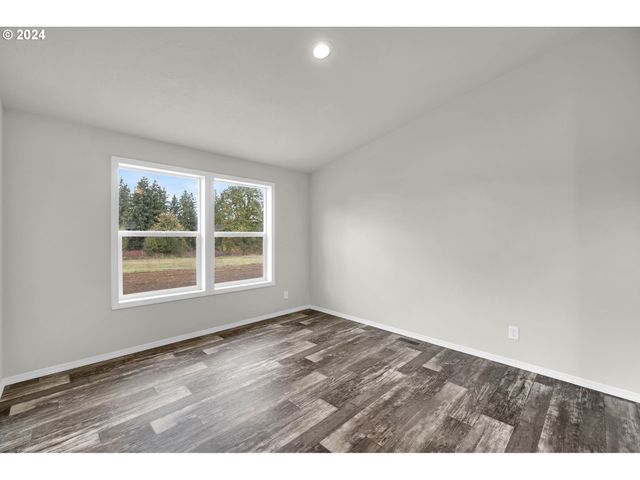 23002 Ne 58TH St, Vancouver, WA 98682