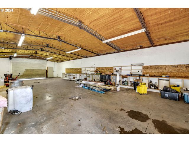 23002 Ne 58TH St, Vancouver, WA 98682