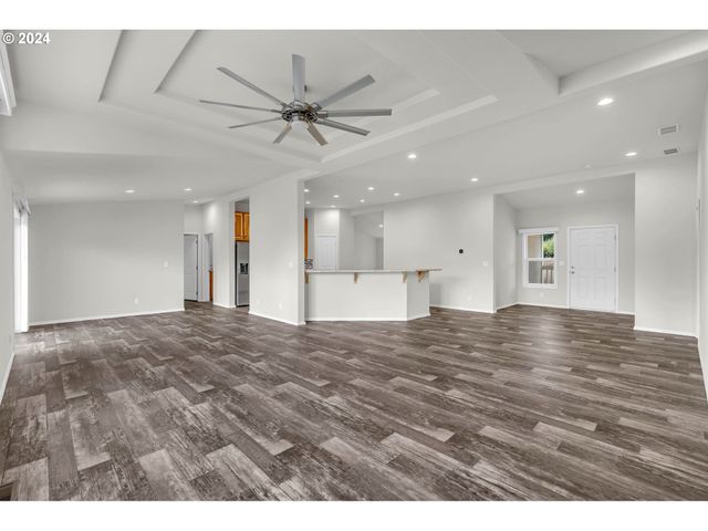23002 Ne 58TH St, Vancouver, WA 98682
