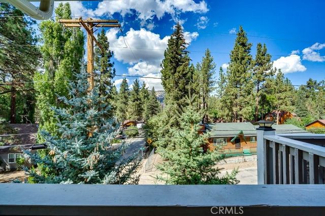 700 Booth Way, Big Bear City, CA 92314