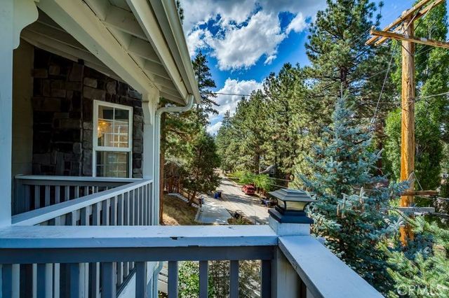 700 Booth Way, Big Bear City, CA 92314