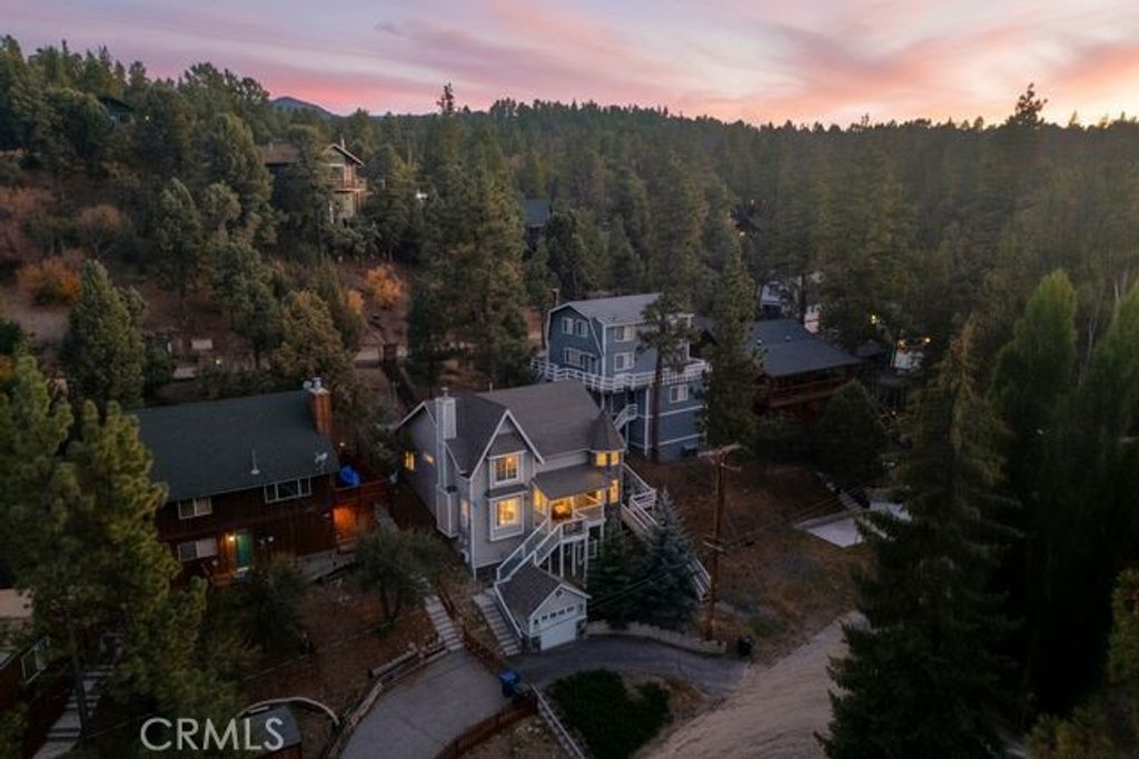 700 Booth Way, Big Bear City, CA 92314