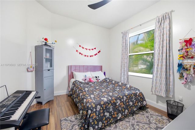 2615 SE 5th Ct, Homestead, FL 33033