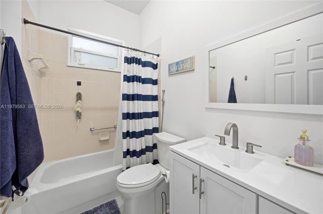 2615 SE 5th Ct, Homestead, FL 33033