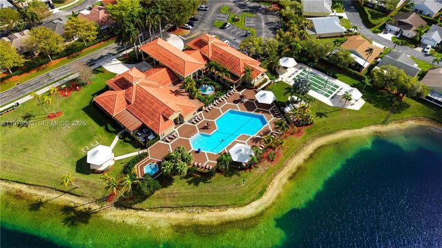 2615 SE 5th Ct, Homestead, FL 33033