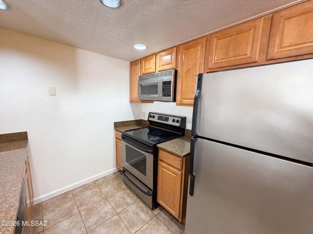 101 S Players Club Dr Apt 9103, Tucson, AZ 85745