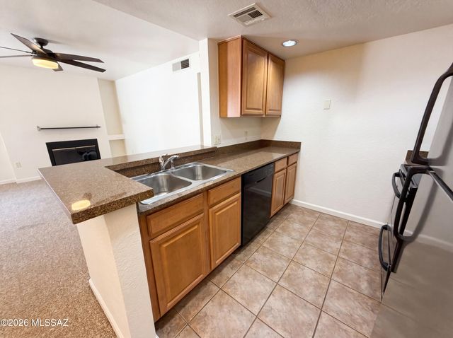 101 S Players Club Dr Apt 9103, Tucson, AZ 85745