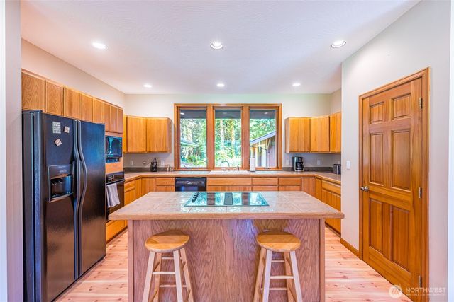 173 Pleasant Meadows, Beaver, WA 98305