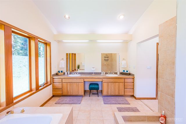 173 Pleasant Meadows, Beaver, WA 98305