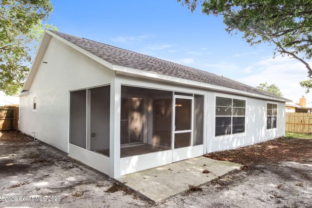 865 Pine Wood Avenue, Rockledge, FL 32955