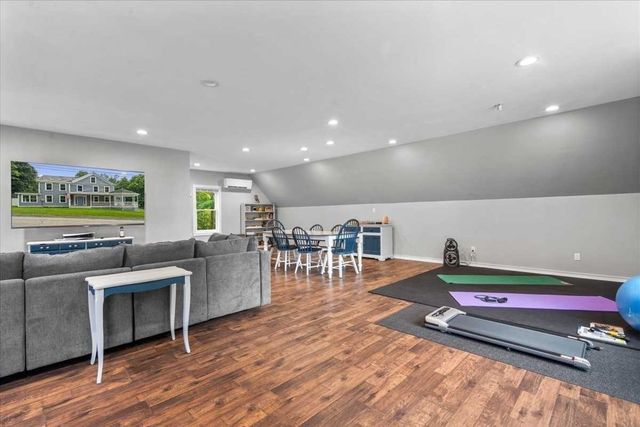 78 Highland St, Holden, MA 01520