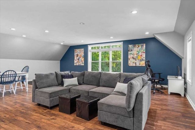 78 Highland St, Holden, MA 01520