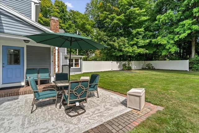 78 Highland St, Holden, MA 01520