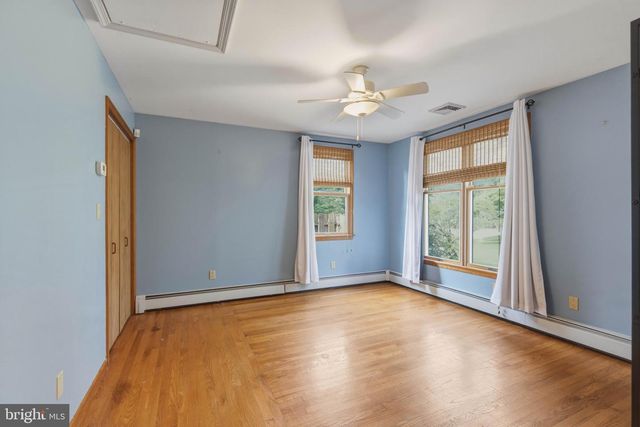 35 BLUE RIDGE RD, Titusville, NJ 08560