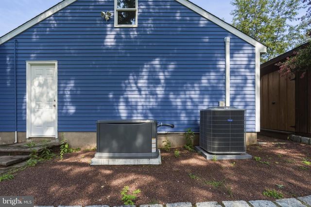 35 BLUE RIDGE RD, Titusville, NJ 08560