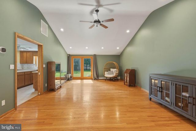 35 BLUE RIDGE RD, Titusville, NJ 08560