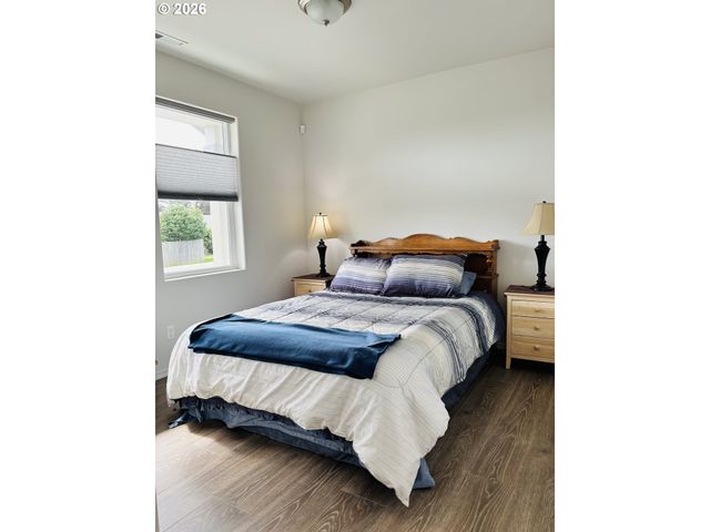 418 MEMORY Ln, Brookings, OR 97415