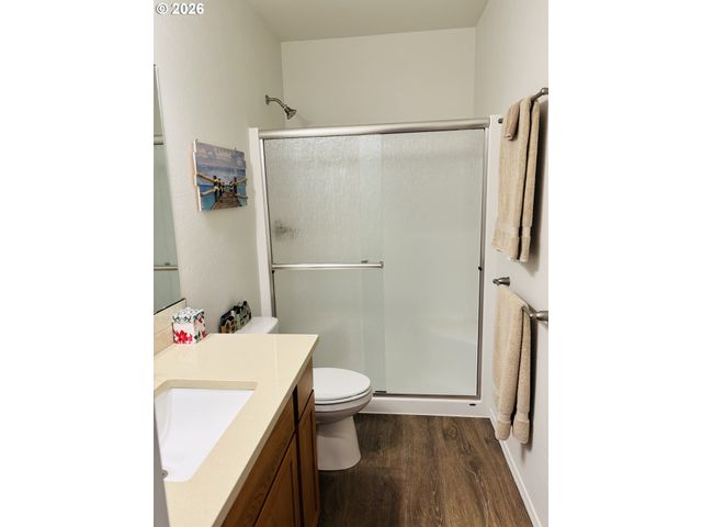 418 MEMORY Ln, Brookings, OR 97415