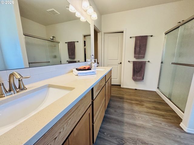 418 MEMORY Ln, Brookings, OR 97415