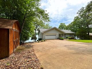 23 Keosauqua Drive, Cherokee Village, AR 72529