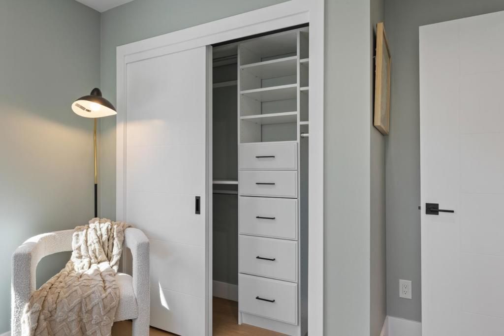 Image 11 of property listing at 1950 Hackett Avenue, Mountain View, CA 94043