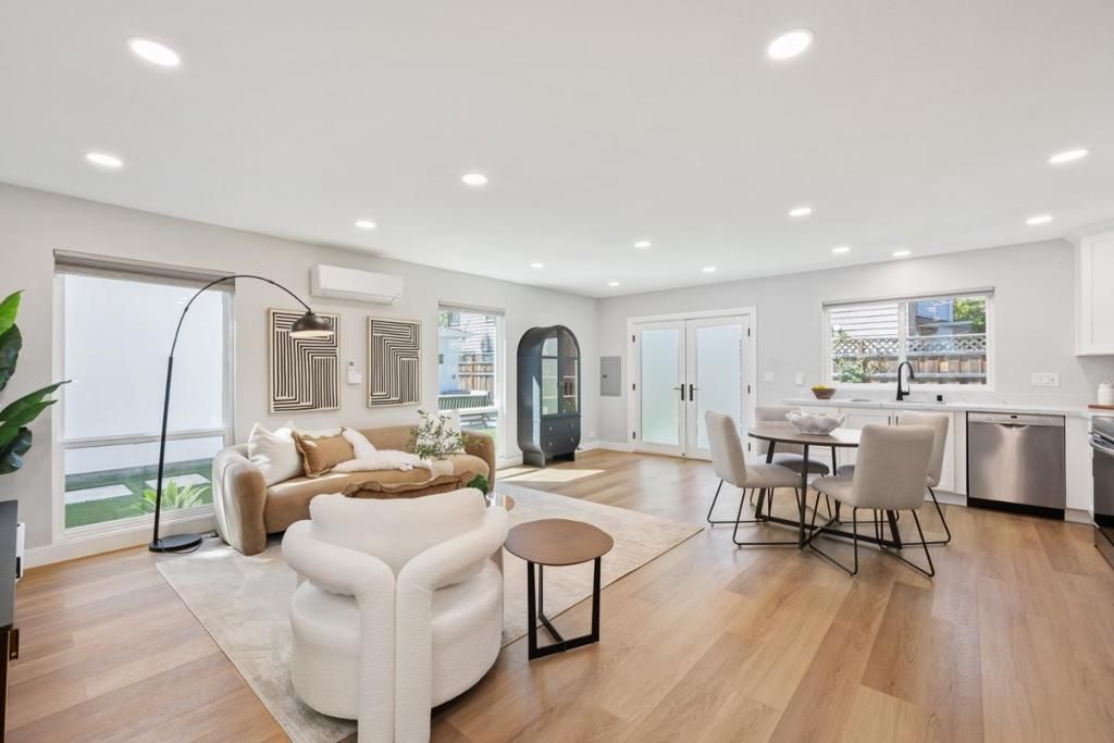 Image 22 of property listing at 1950 Hackett Avenue, Mountain View, CA 94043