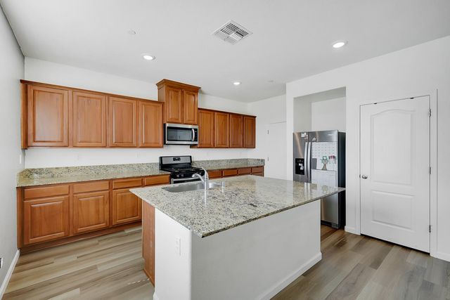 5691 Sunhaven St, Marysville, CA 95901