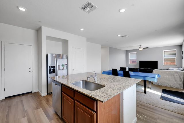 5691 Sunhaven St, Marysville, CA 95901