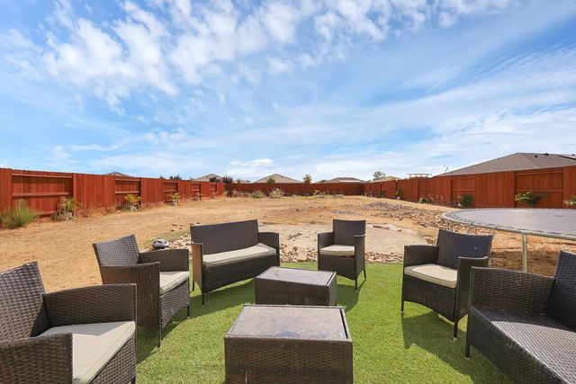 5691 Sunhaven St, Marysville, CA 95901