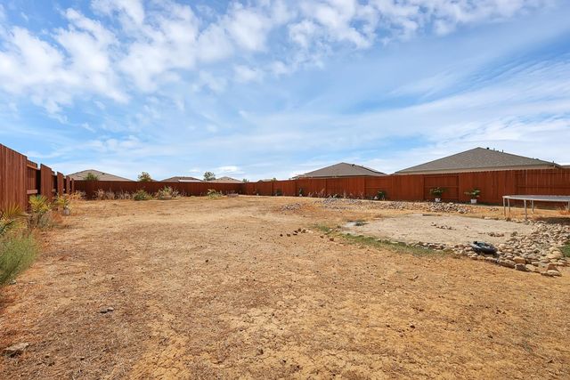 5691 Sunhaven St, Marysville, CA 95901