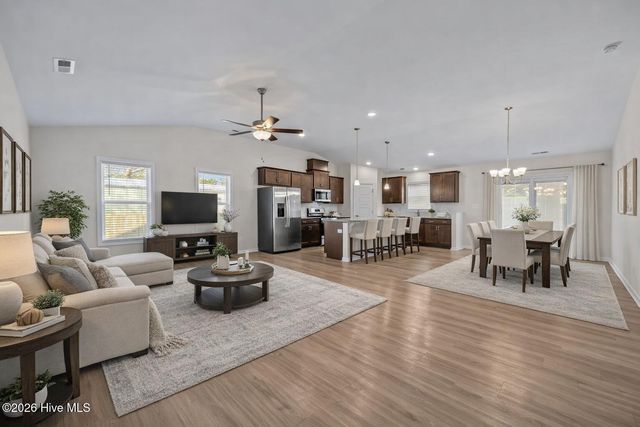 621 West Beaufort Road, Beaufort, NC 28516