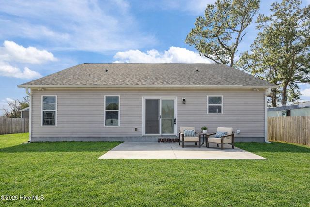 621 West Beaufort Road, Beaufort, NC 28516