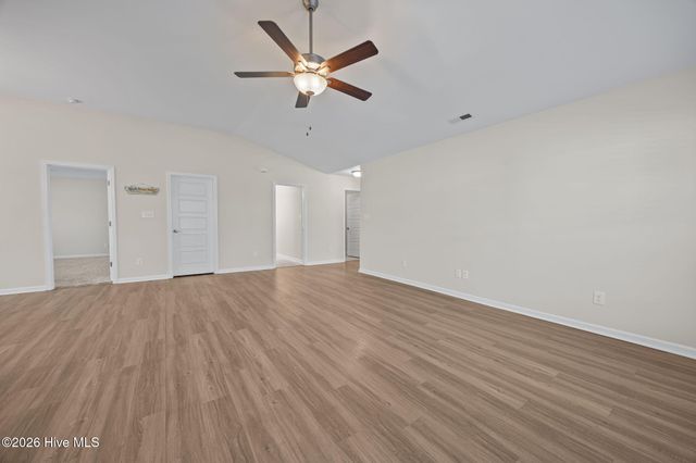 621 West Beaufort Road, Beaufort, NC 28516